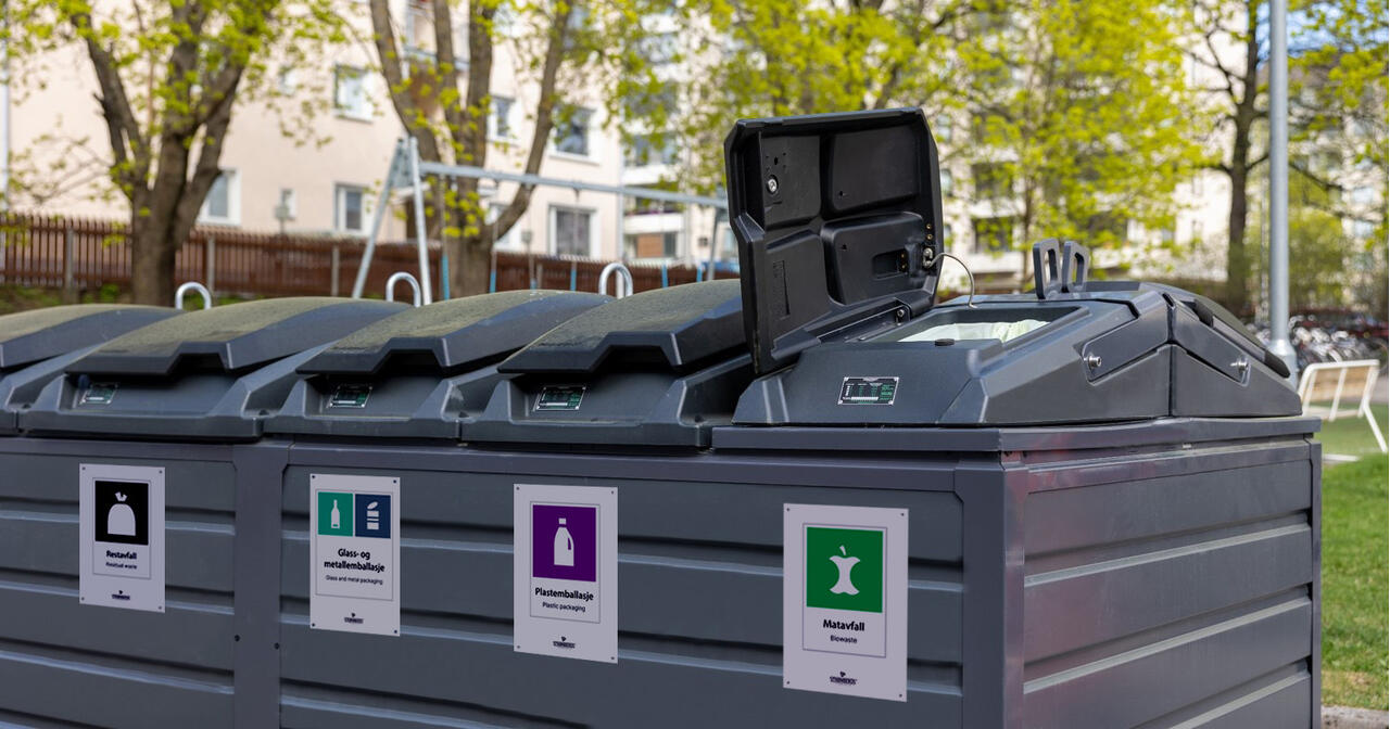 Delvis nedgravd løsning for avfall Modul
